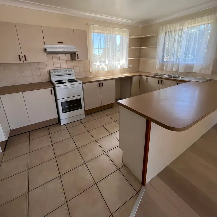 Fourth view of Homely unit listing, 2/137 Mitchell Street, North Ward QLD 4810