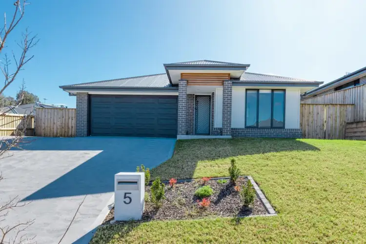 5 Dinton Street, Greta NSW 2334