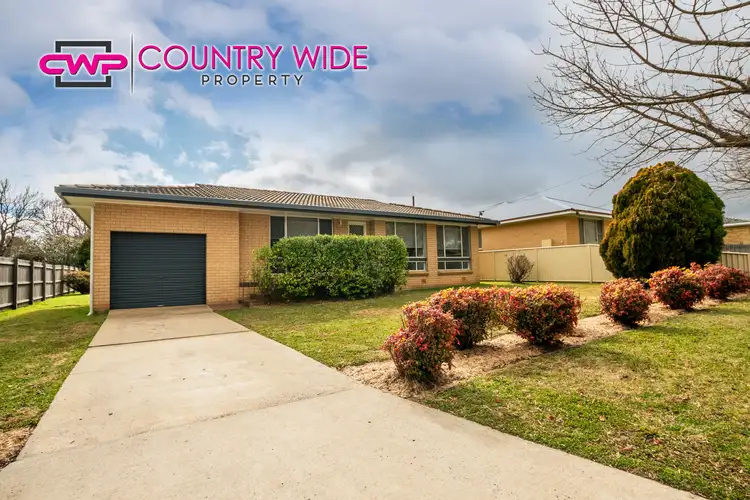 6 Lindsay Avenue, Glen Innes NSW 2370