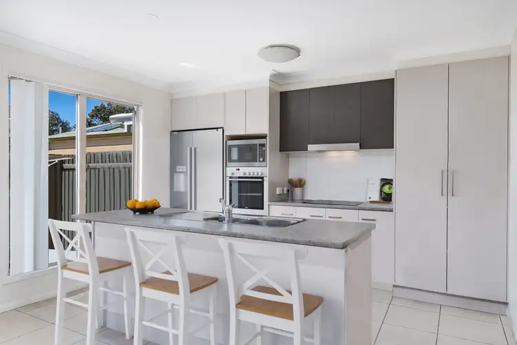 Third view of Homely townhouse listing, 4/77 Anzac Avenue, Newtown QLD 4350