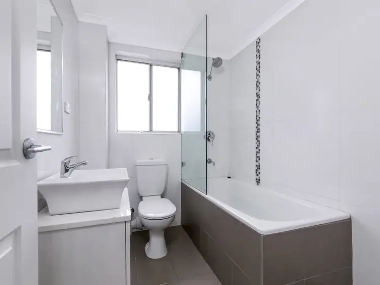 Fourth view of Homely unit listing, 2/52 Wentworth Avenue, Mascot NSW 2020