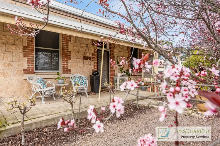 40 Falkner Street, Meningie SA 5264