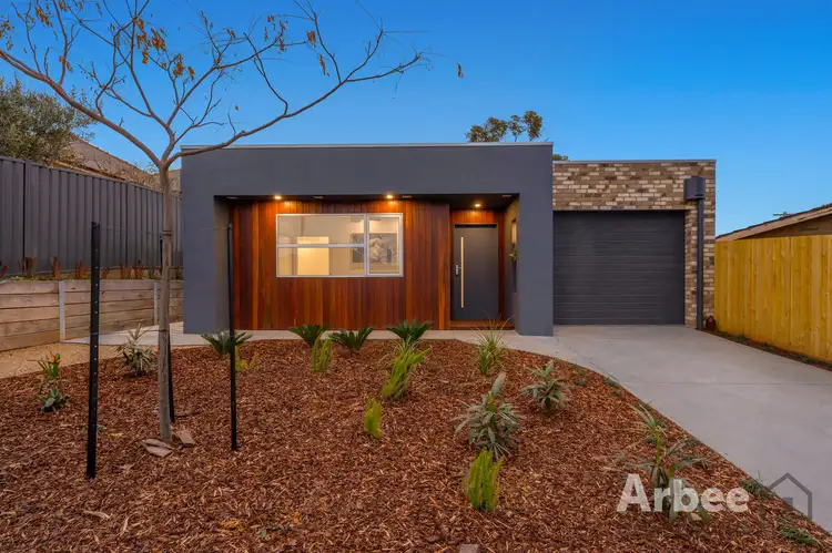 6 Dugdale Street, Bacchus Marsh VIC 3340