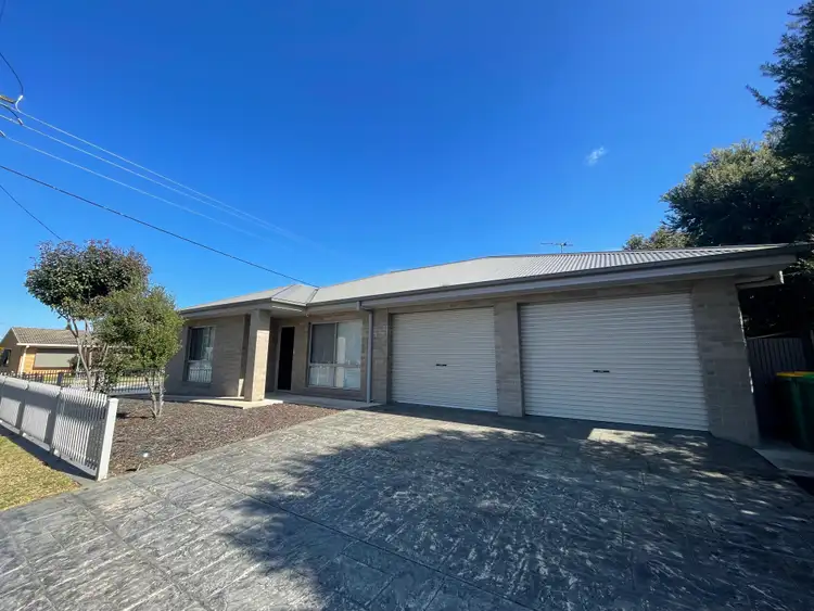445 Prune Street, Lavington NSW 2641