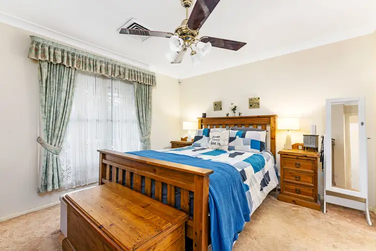 Seventh view of Homely house listing, 4 Leeswood Court, Wattle Grove NSW 2173
