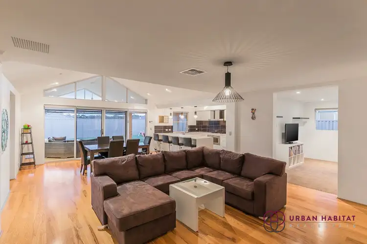 Sixth view of Homely house listing, 10 Camley Fairway, Baldivis WA 6171