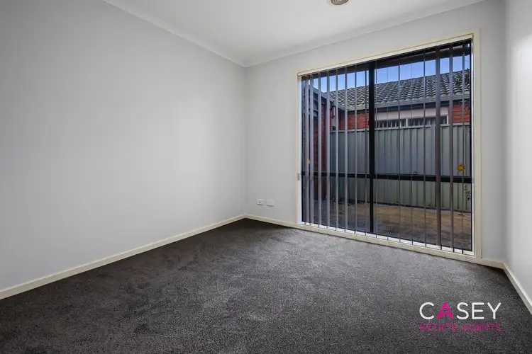 Fifth view of Homely house listing, 3 Gallop Close, Cranbourne East VIC 3977