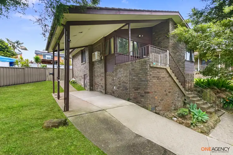 6 Oldfield Place, Menai NSW 2234