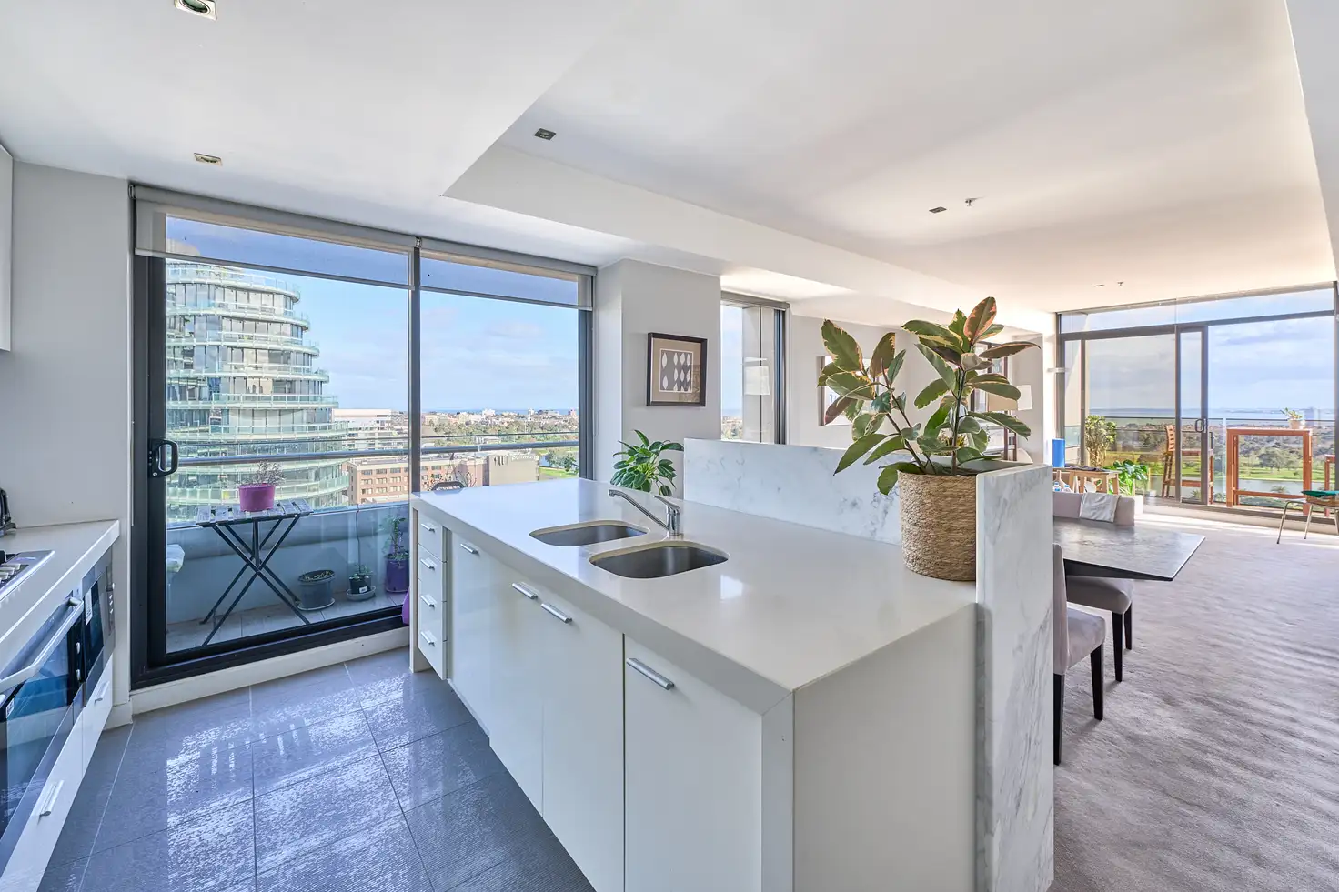 Main view of Homely apartment listing, 1605/572 St Kilda Road, Melbourne VIC 3004