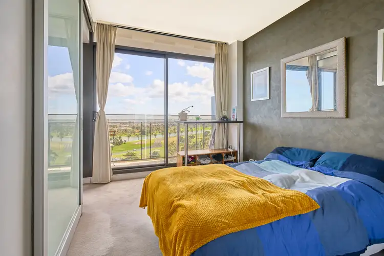 Fifth view of Homely apartment listing, 1605/572 St Kilda Road, Melbourne VIC 3004