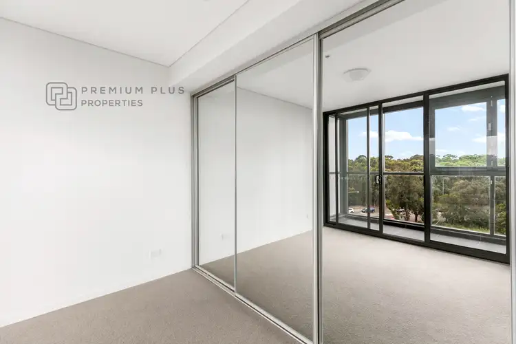 Fifth view of Homely apartment listing, E10096/5 Bennelong Parkway, Wentworth Point NSW 2127