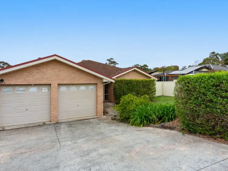 5 Gibson Close, Kanwal NSW 2259