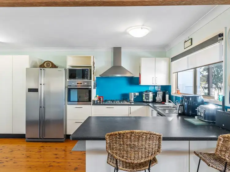 48 Merrendale Avenue, Gorokan NSW 2263