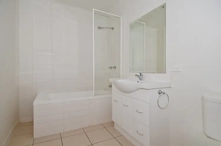 Fifth view of Homely unit listing, 4/102 River Hills Road, Eagleby QLD 4207