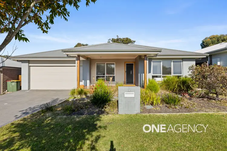 7 Trawler Street, Vincentia NSW 2540