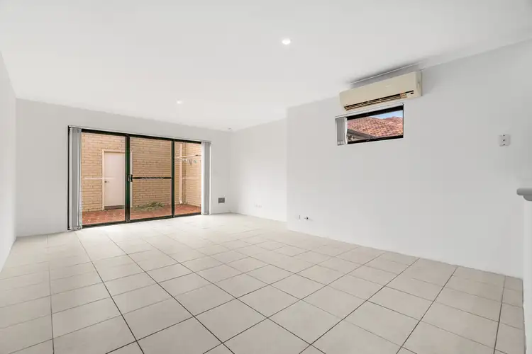 Fifth view of Homely villa listing, 4/8 Toledo Close, Cannington WA 6107