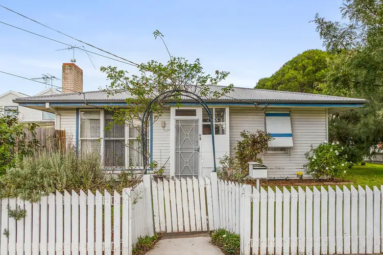 8 Vine Street, Braybrook VIC 3019