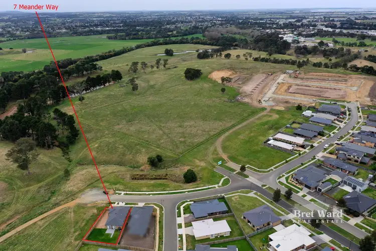 Second view of Homely house listing, 7 Meander Way, Bairnsdale VIC 3875