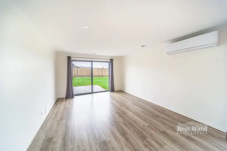Seventh view of Homely house listing, 7 Meander Way, Bairnsdale VIC 3875