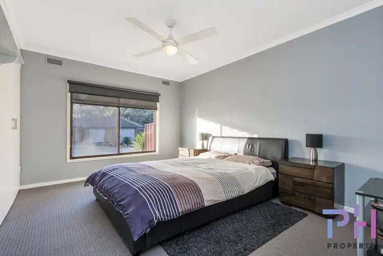 Sixth view of Homely house listing, 7 Burnie Court, Kangaroo Flat VIC 3555