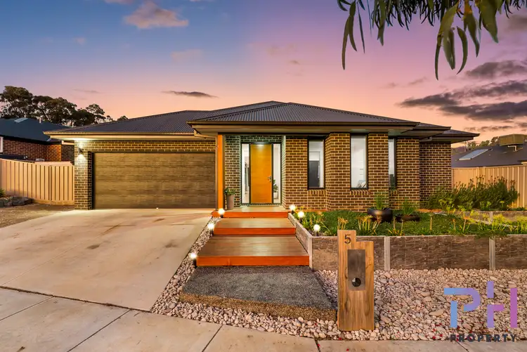 Main view of Homely house listing, 5 Gelbray Street, Ascot VIC 3551