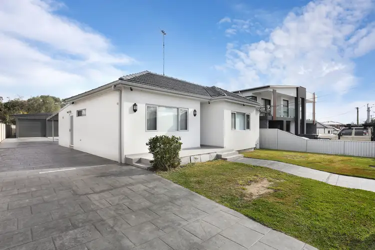 18 Faulds Road