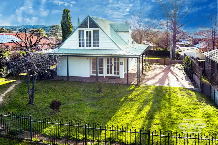 16 Cramsie Crescent, Glen Innes NSW 2370