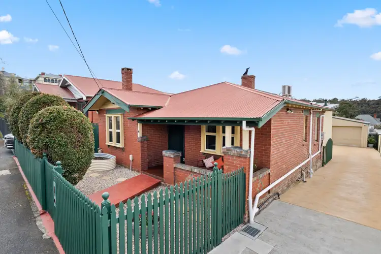 17 Thomas Street, North Hobart TAS 7000