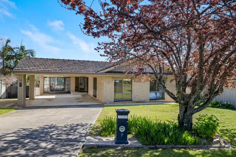 Main view of Homely house listing, 7 Western View Drive, West Albury NSW 2640