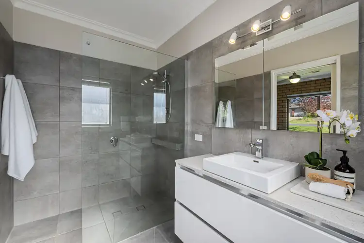 Third view of Homely house listing, 7 Western View Drive, West Albury NSW 2640