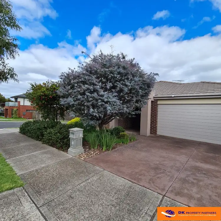 Second view of Homely house listing, 8 Woodridge Crescent, Doreen VIC 3754