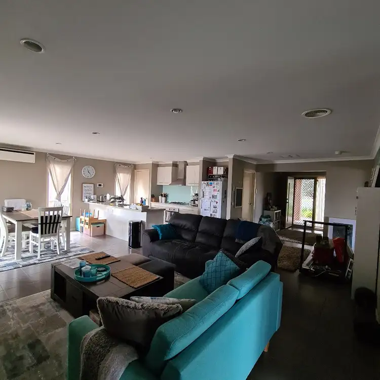 Fourth view of Homely house listing, 8 Woodridge Crescent, Doreen VIC 3754