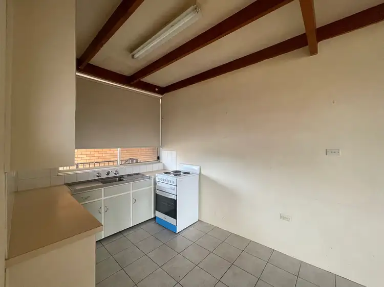 6/562 Union Road, Lavington NSW 2641