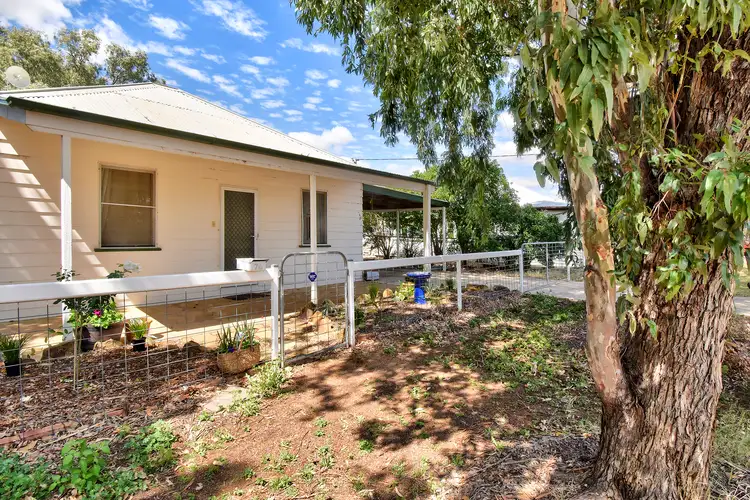 76 Cassowary Street, Longreach QLD 4730