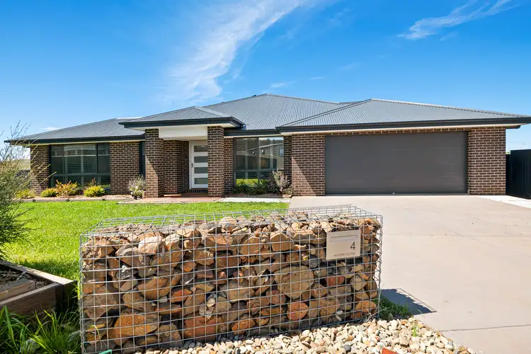 4 Moore Close, Cooma NSW 2630