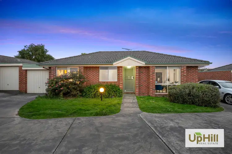 2/50-52 Bellevue Drive, Berwick VIC 3806