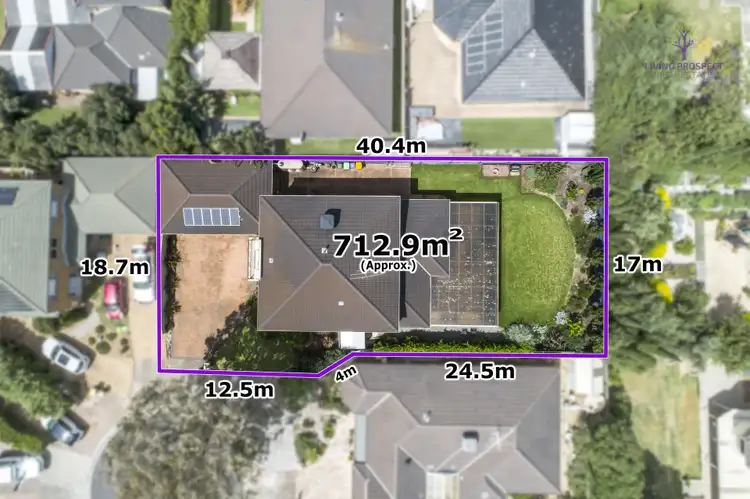 Second view of Homely house listing, 11 Samuel Evans Court, Seabrook VIC 3028