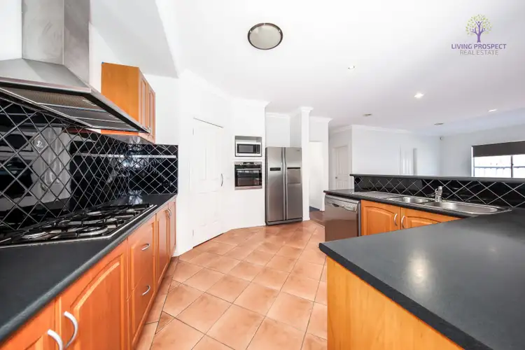 Sixth view of Homely house listing, 11 Samuel Evans Court, Seabrook VIC 3028