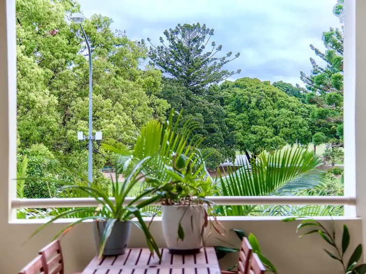 12/42 Cordelia Street