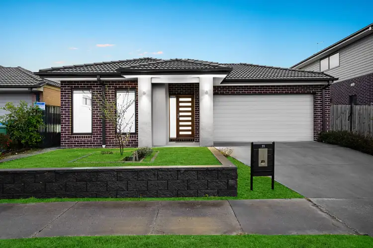11 Lilydale Avenue, Clyde North VIC 3978