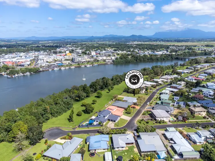 32 Riverside Crescent, Innisfail QLD 4860