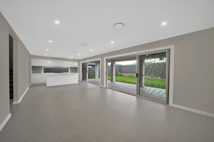 Fifth view of Homely house listing, 39 Sebastian Avenue, Rosemeadow NSW 2560