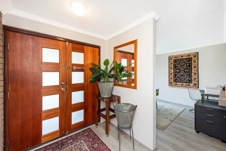 Fifth view of Homely house listing, 2 Ozone Court, Halls Head WA 6210