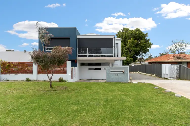 32 Birchley Crescent