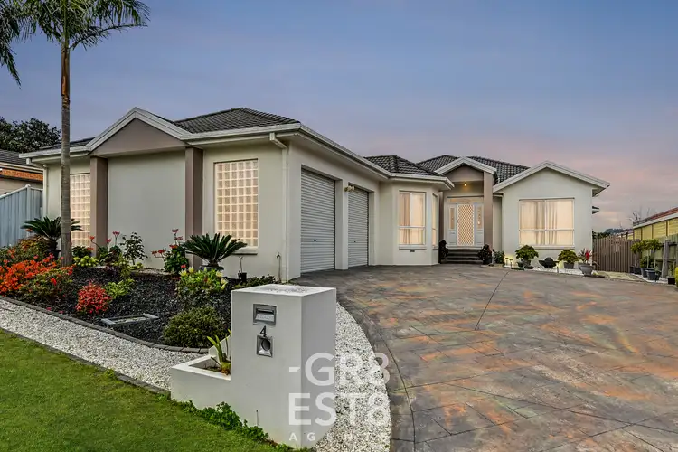 4 The Oaks, Narre Warren VIC 3805