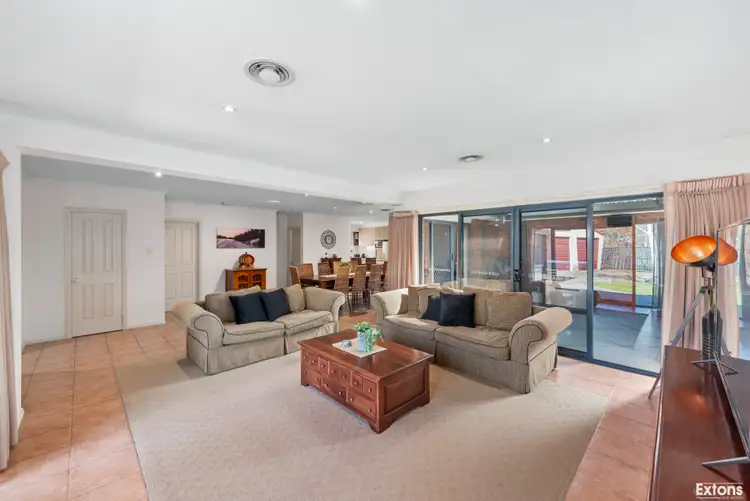 Fifth view of Homely house listing, 1 Silvan Crescent, Kialla VIC 3631