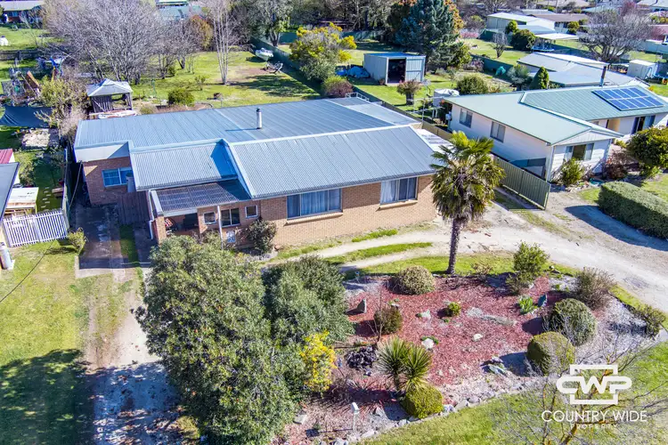 18 Wirruna Street, Guyra NSW 2365