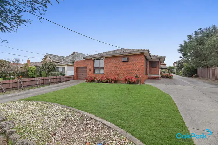 Main view of Homely unit listing, 1/13 Ballater Street, Essendon VIC 3040