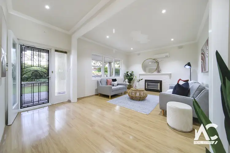 8 Dunbar Avenue, Lower Mitcham SA 5062
