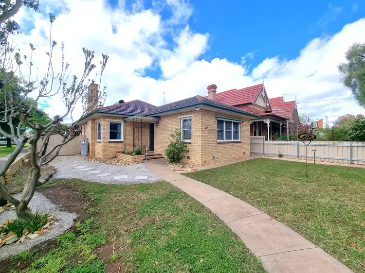107 Victoria Street, Kerang VIC 3579